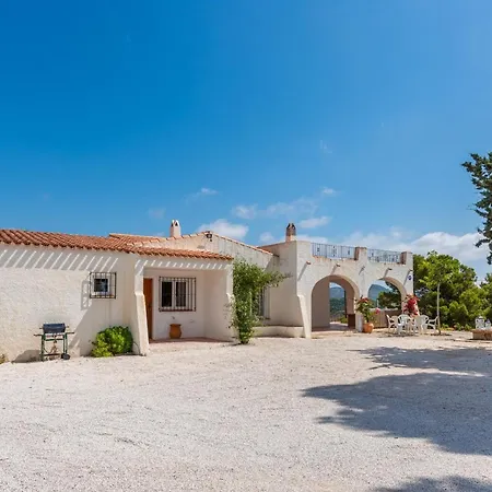 Estacion - Plusholidays