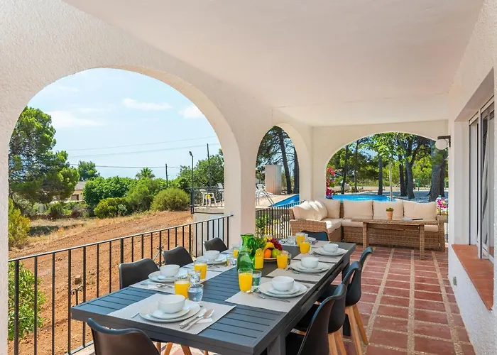 Estacion - Plusholidays Villa